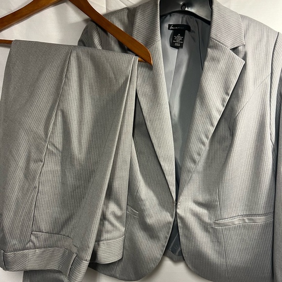 Lane Bryant Light Gray Pinstripe Suit - Picture 1 of 7